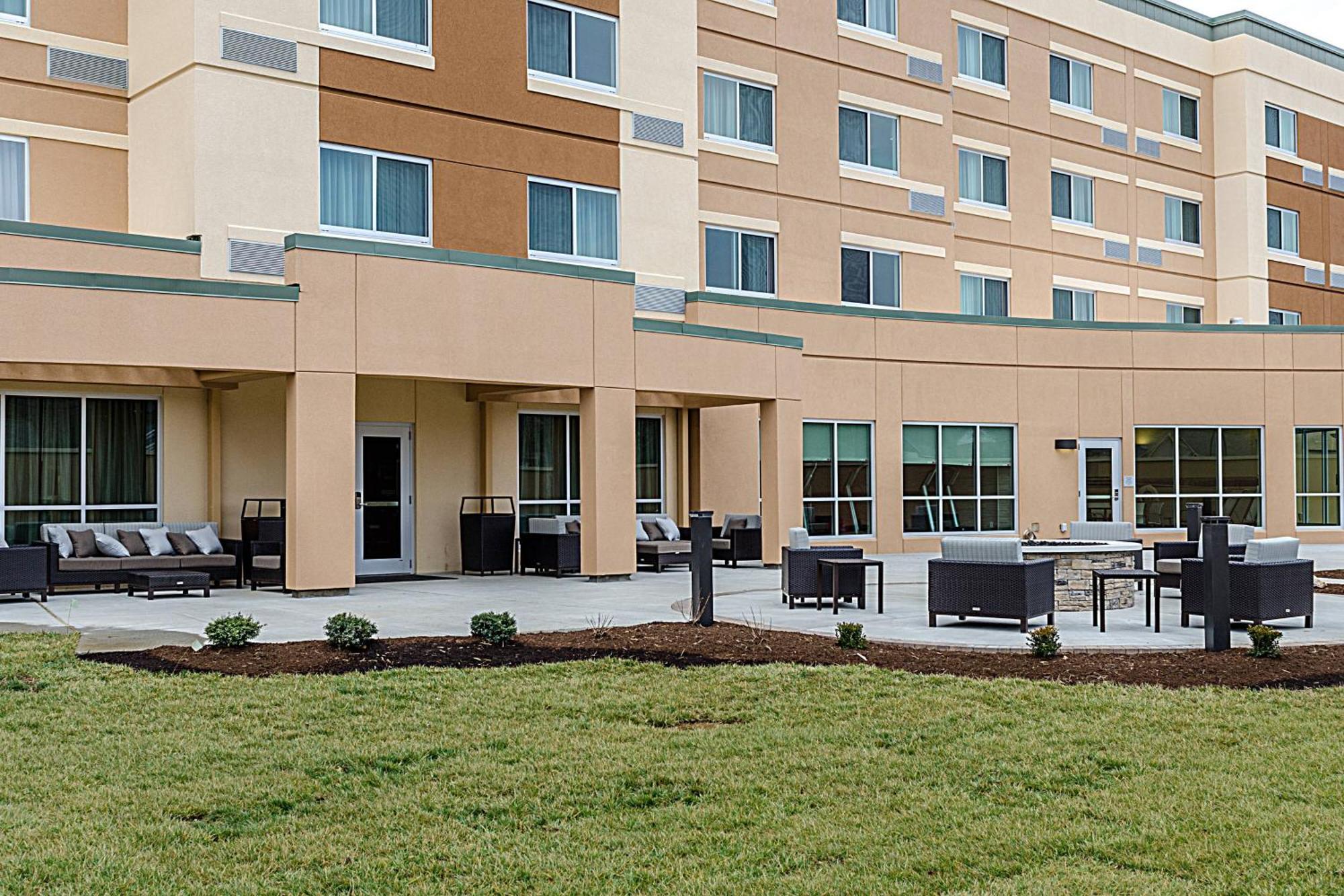 Courtyard By Marriott Somerset Exterior foto